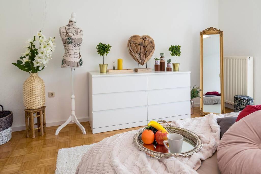 Eg Rechts -Wunderschone 80M² Grosse 3-Zimmer City Wohnung Nahe Salzburg فريلاسنغ المظهر الخارجي الصورة