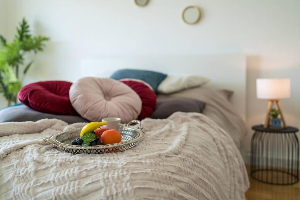 Eg Rechts -Wunderschone 80M² Grosse 3-Zimmer City Wohnung Nahe Salzburg فريلاسنغ المظهر الخارجي الصورة