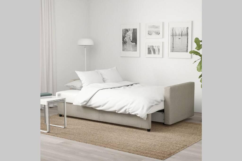 Eg Rechts -Wunderschone 80M² Grosse 3-Zimmer City Wohnung Nahe Salzburg فريلاسنغ المظهر الخارجي الصورة